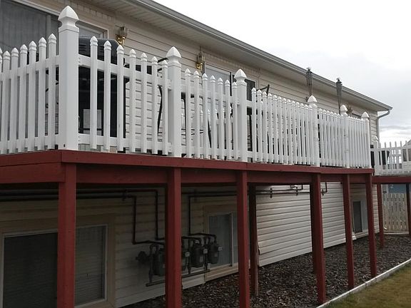 2nd image of 1662 Jefferson St