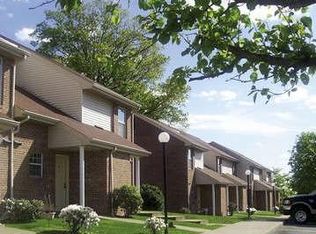 60 Lockwood Dr, Morgantown, WV 26508