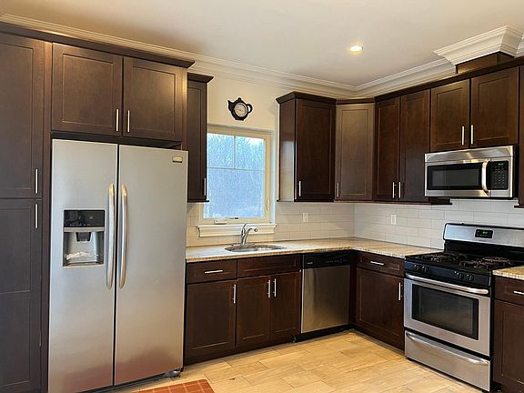5th image of 216 Roman Ave #2