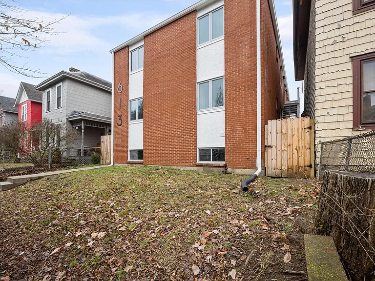613 S Champion Ave #F — Photo 4