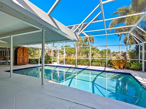 4th image of 4725 Greencroft Rd