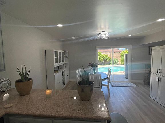2nd image of 2409 Glenfaire Dr