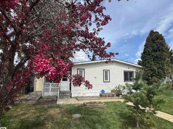 4204 47th St #46, Wetaskiwin, AB T9A 2H5