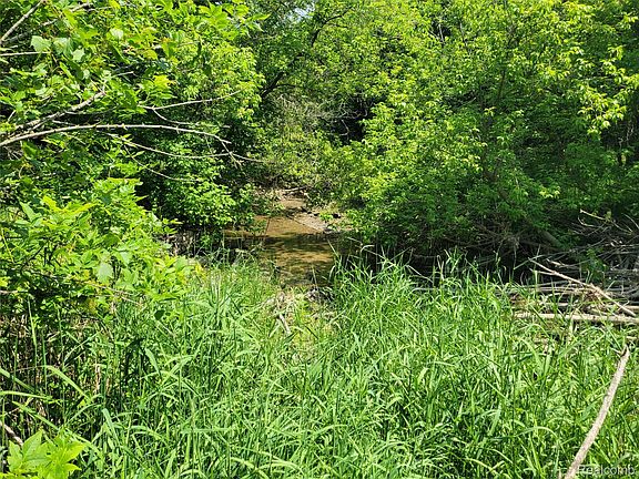 3rd image of 32550-26 Mile Rd