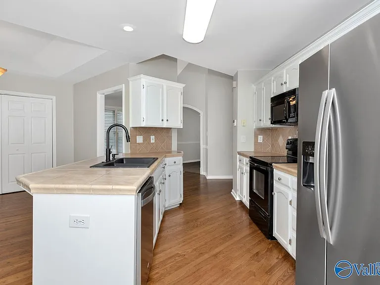 180 Jarrett Ln — Photo 19