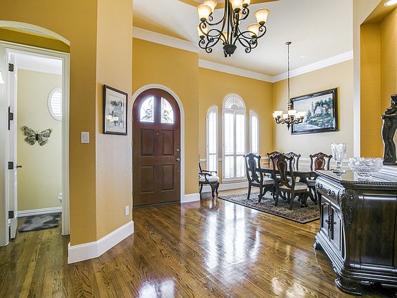 3rd image of 5018 Carnegie Dr