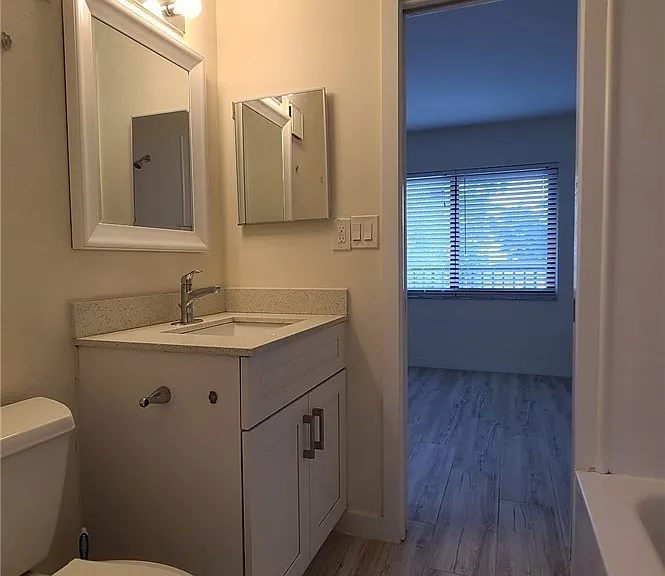 2610 Providence St #10 — Photo 8