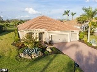 13561 Palmetto Grove Dr, Fort Myers, FL 33905