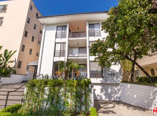 435 N Palm Dr APT 301, Beverly Hills, CA 90210