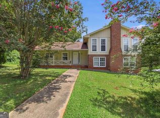 1614 Devon Ct, Stone Mountain, GA 30088