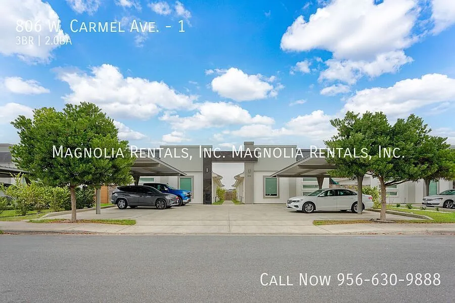 806 W Carmel Ave #1