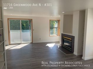 11716 Greenwood Ave N APT 301, Seattle, WA 98133