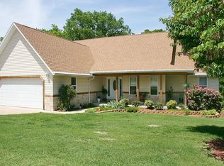 1707 Neihardt Ave, Branson, MO 65616