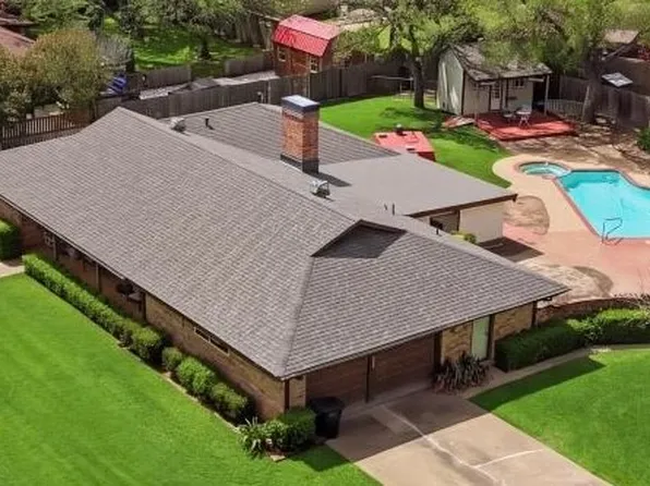 1226 Crestwood Dr, Cleburne, TX 76033
