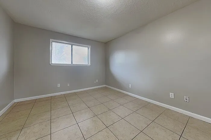 7731 Bunker Wood Ln — Photo 5