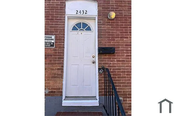 Building Photo - 2434 Etting St