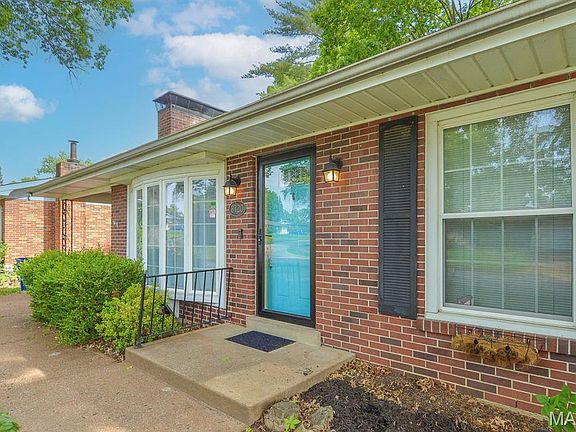 4th image of 8720 Brookview Dr