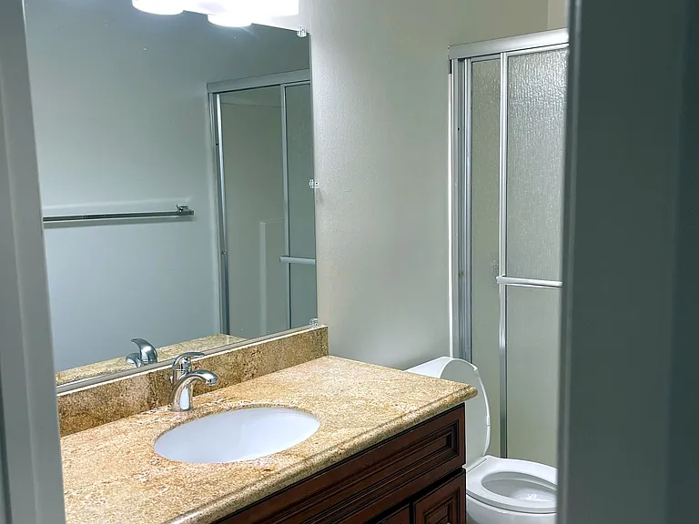 1091 Mohr Ln #C — Photo 12