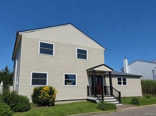 2706 Peconic Ave, Seaford, NY 11783