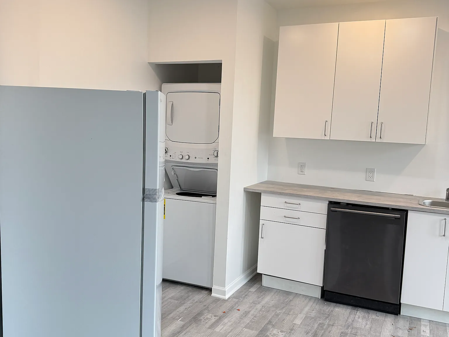 1219 Merchant St — Photo 3