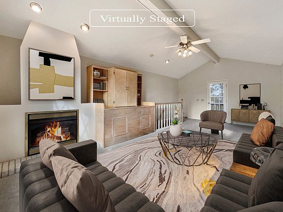 2nd image of 3807 Lake Aire Dr
