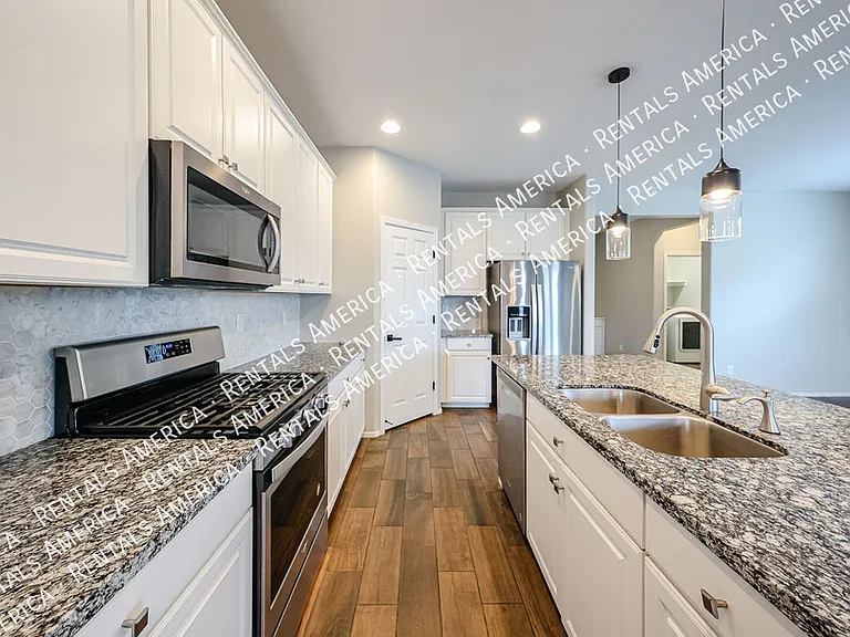 5211 W Leodra Ln — Photo 20