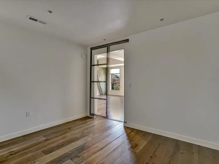 2125 Bryant St #308 — Photo 14