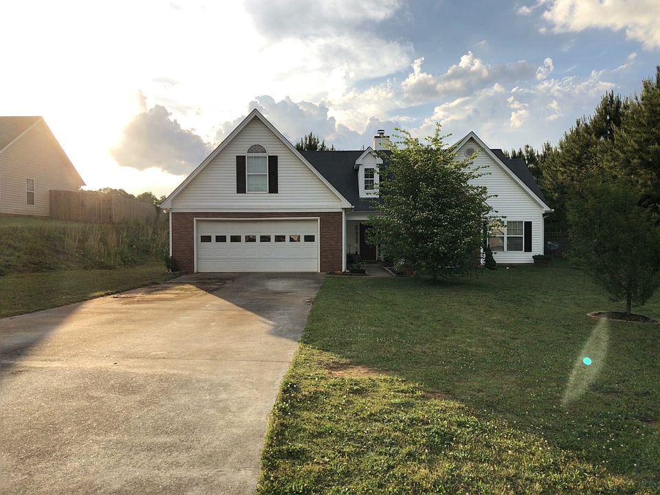 2nd image of 1408 Crystal Brook Ct