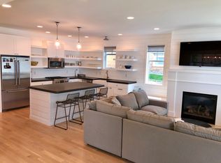 2907 1st St, West Okoboji, IA 51351