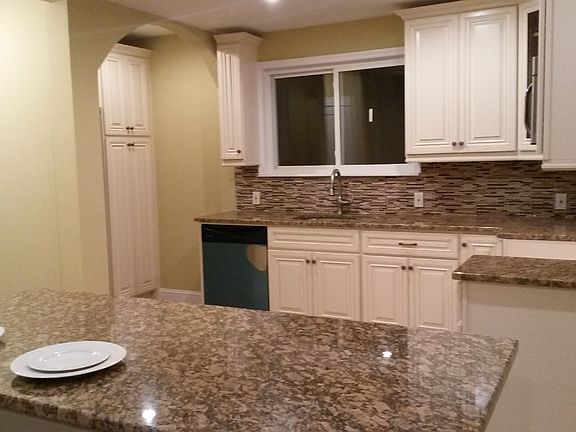 4th image of 54 W Woodbine Dr