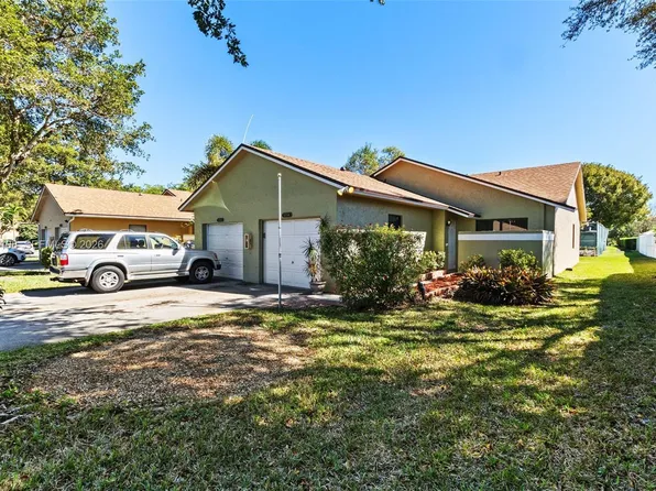 5356 Gate Lake Rd #5356, Tamarac, FL 33319