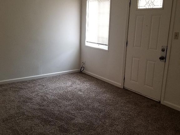 2nd image of 486 Manzanita Ln