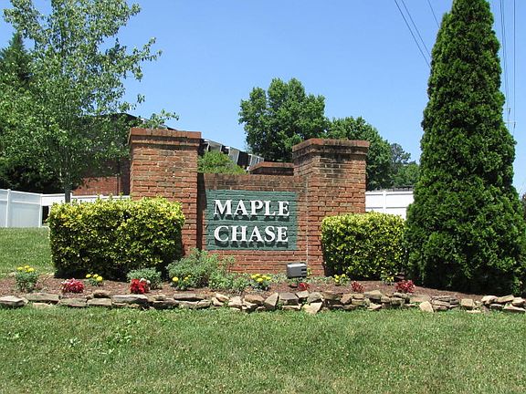 3rd image of 4803 Poplar Crest Way
