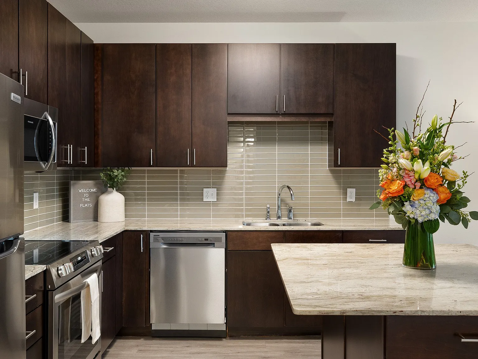 The Flats at West End — Photo 2