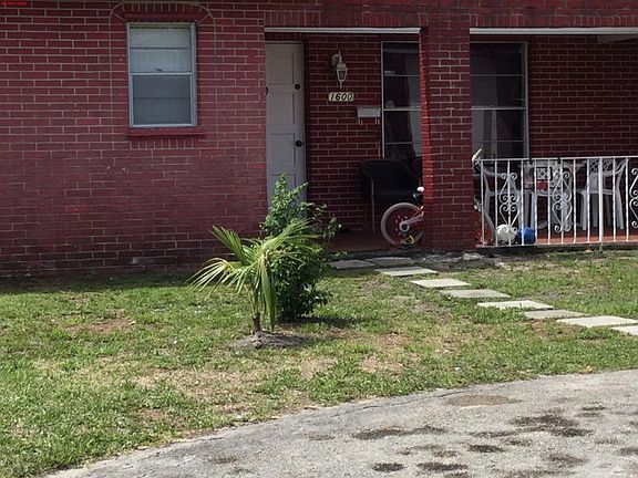 2nd image of 1600 SW 30th St
