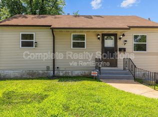 10423 Balmoral Dr, Saint Louis, MO 63137