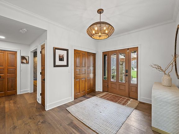 4th image of 7757 Bridlespur Ln