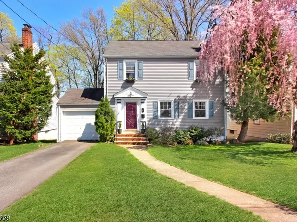 341 Essex Ave, Bloomfield Twp., NJ 07003