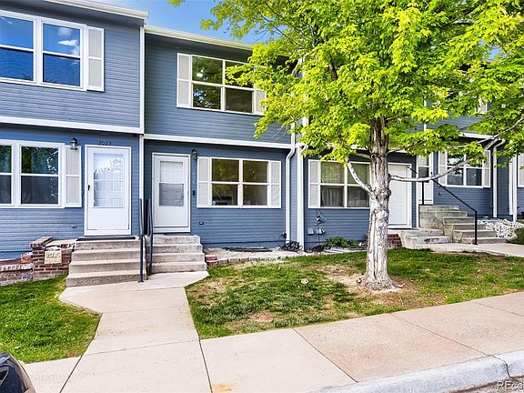 2nd image of 2025 Oakcrest Circle #2H