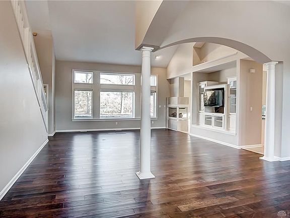 5th image of 1125 Charter Pl