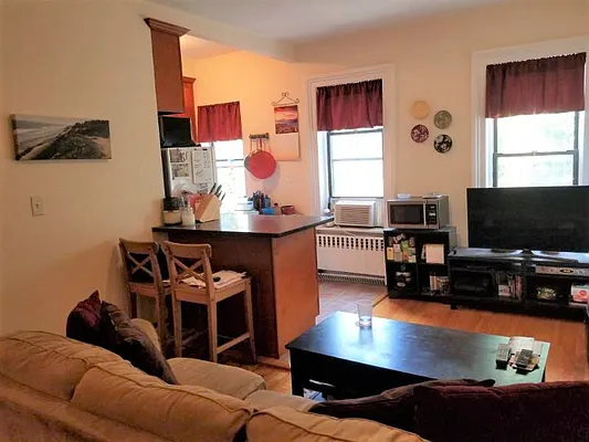 Rented by Brooklyn Heights Real Estate Inc | media 36