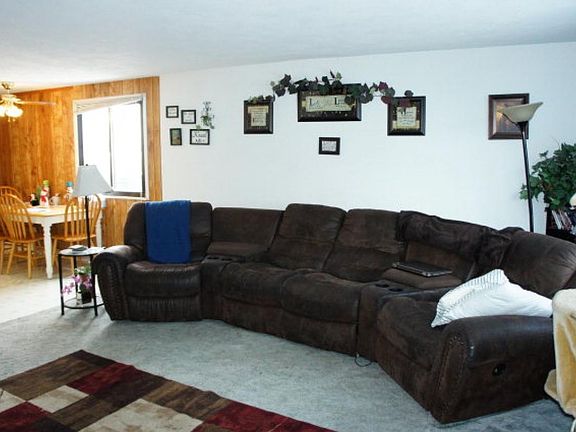 5th image of 1147 Lovejoy St