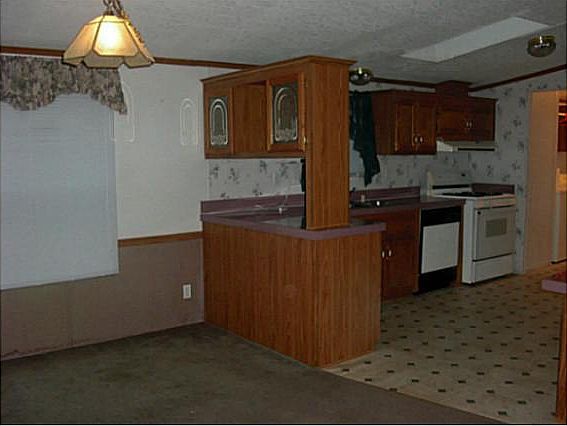 5th image of 9835 S 112th Ave W
