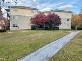 303 Smith Level Rd APT C12, Chapel Hill, NC 27516