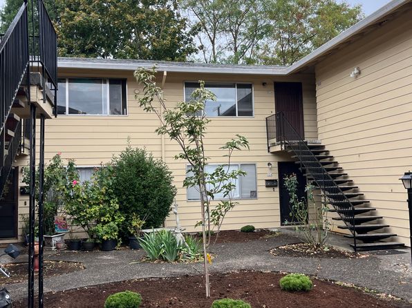 526 NE 72nd Ave