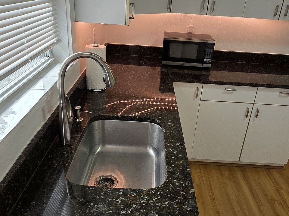 Main Floor Kitchen