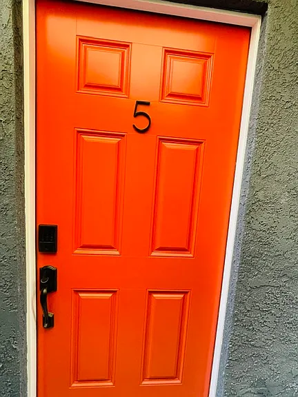 4152 N Business St #5 — Photo 3