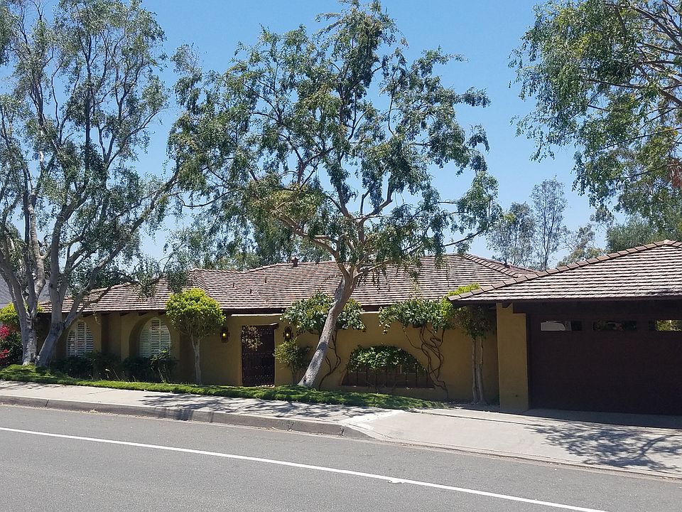 Beautiful Hill Top location