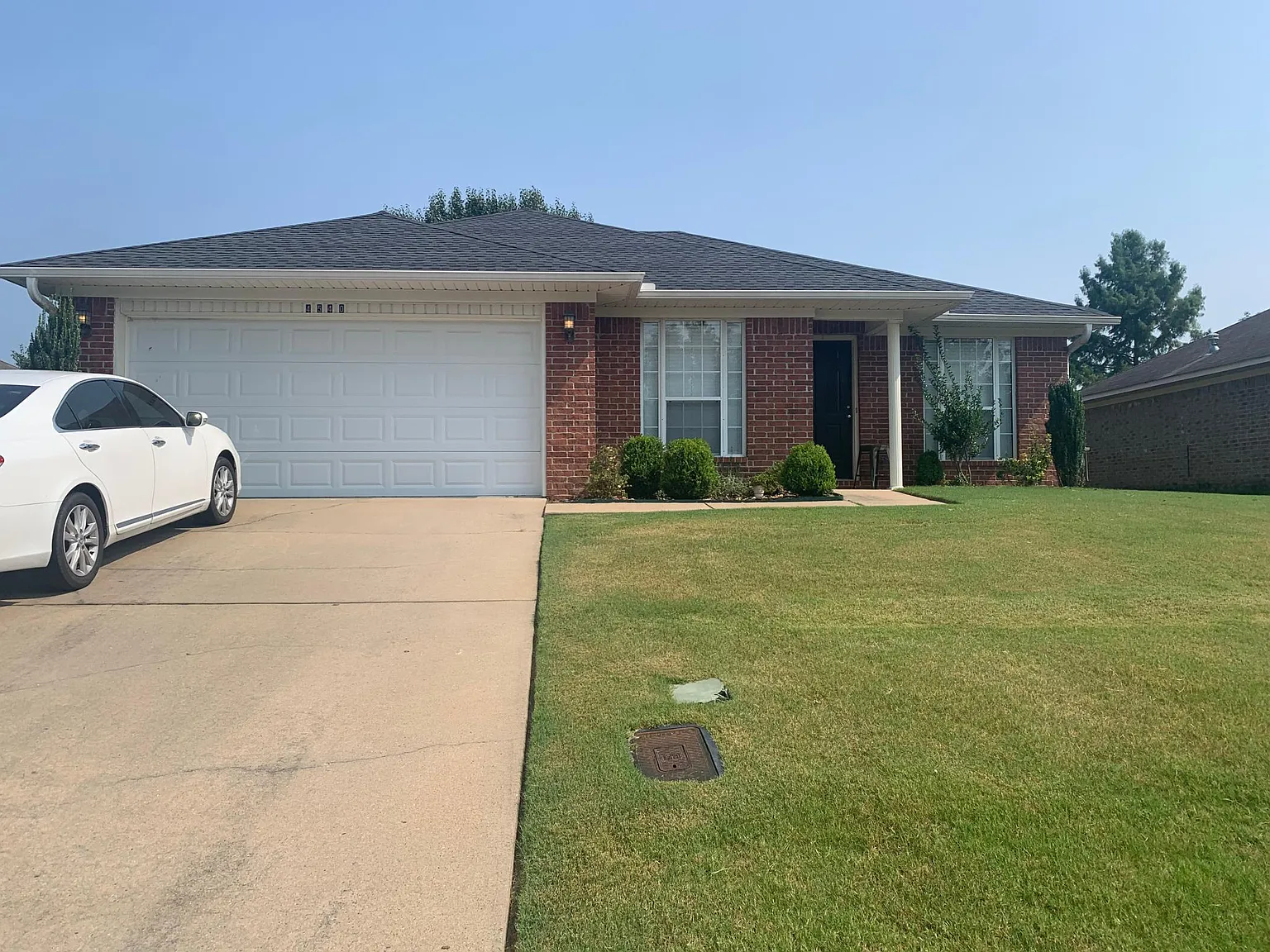 3 bed, 1195 sqft, $1,450 — Photo 1