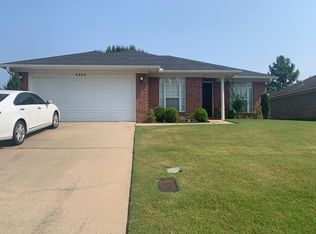 4540 Thompson St, Conway, AR 72034